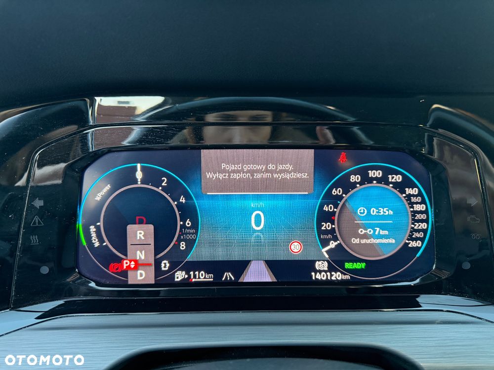 Volkswagen Golf - 37