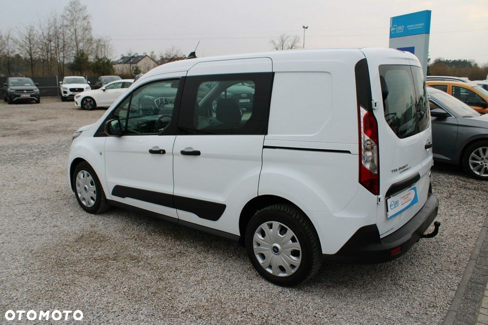 Ford Transit Connect - 8