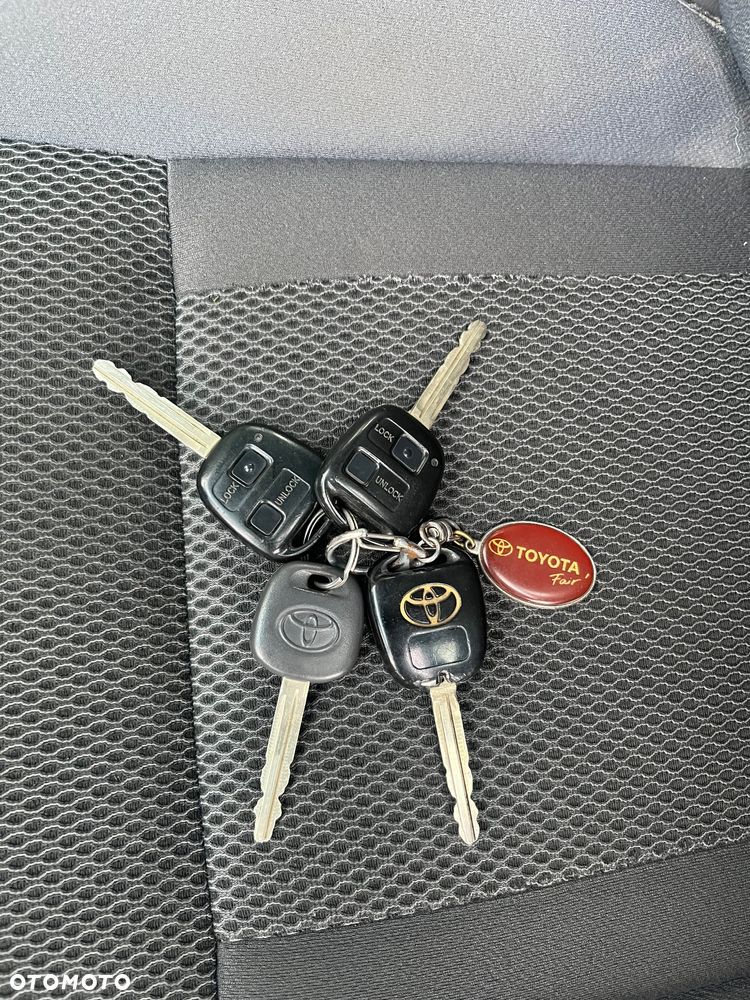 Toyota RAV4 2.0 VVT-i 4x4 - 18