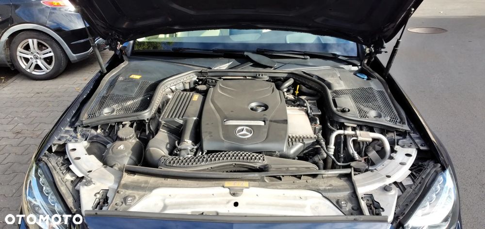 Mercedes-Benz Klasa C 200 4-Matic 7G-TRONIC - 24