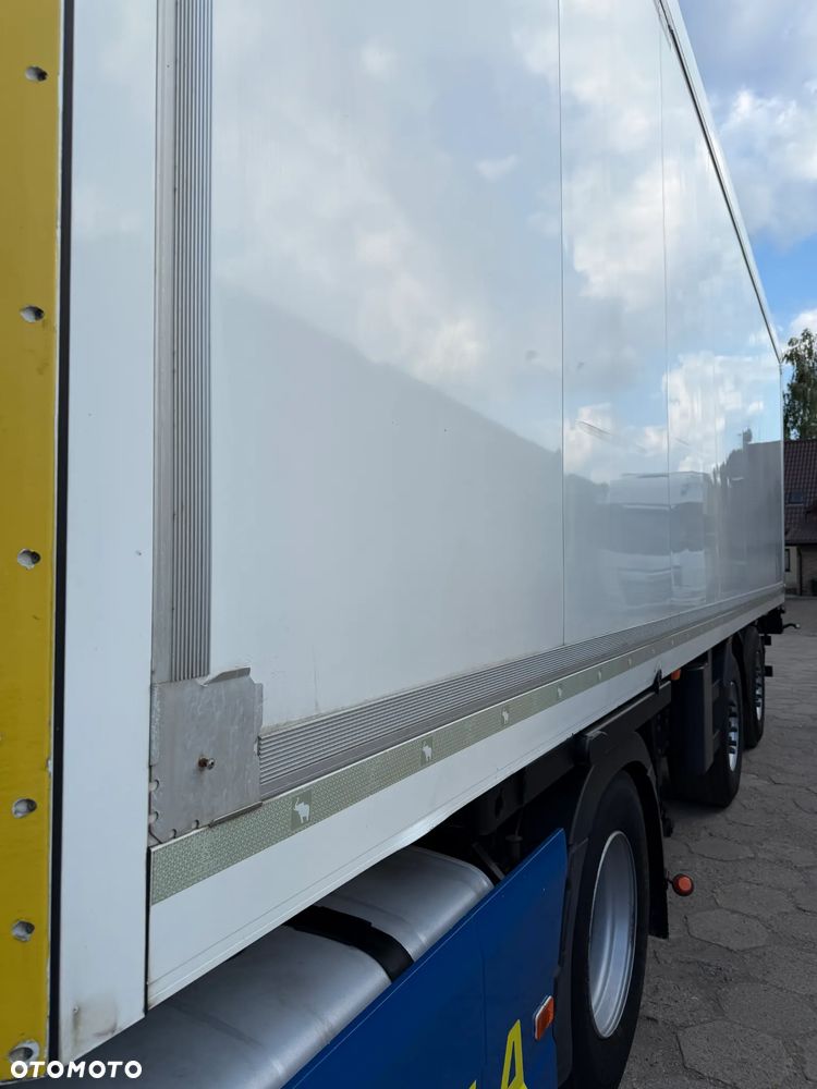 Schmitz Cargobull CARRIER VECTOR 1550 / OŚ SKRĘTNA / WINDA + ROLETA / 22 PALETY DŁ. 9 M / IDEALNA DO MIASTA / ŚWIETNIE ZWROTNA i SKRĘCAJĄCA NACZEPA / DOSTĘPNE 3 SZTUKI !! - 24