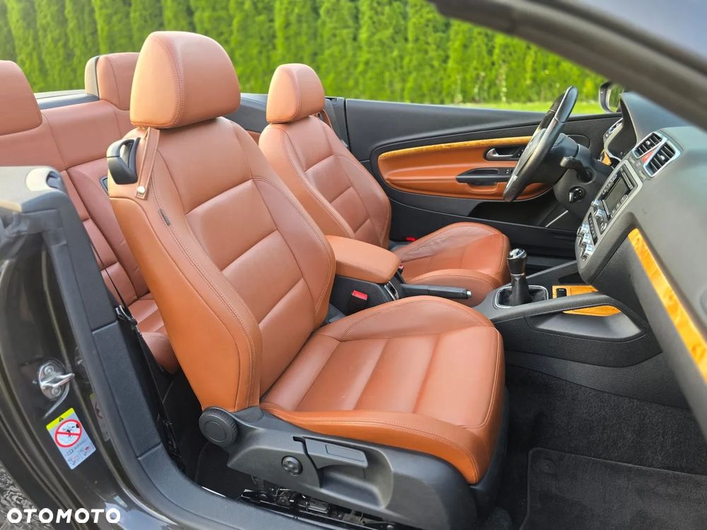 Volkswagen Eos - 16