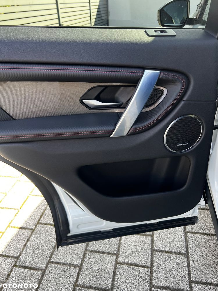 Land Rover Discovery Sport 2.0 Si4 HSE Luxury - 23