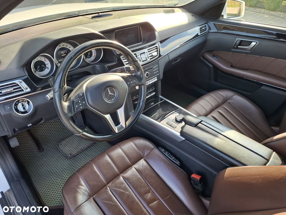 Mercedes-Benz Klasa E 220 BlueTEC 9G-TRONIC Elegance - 11