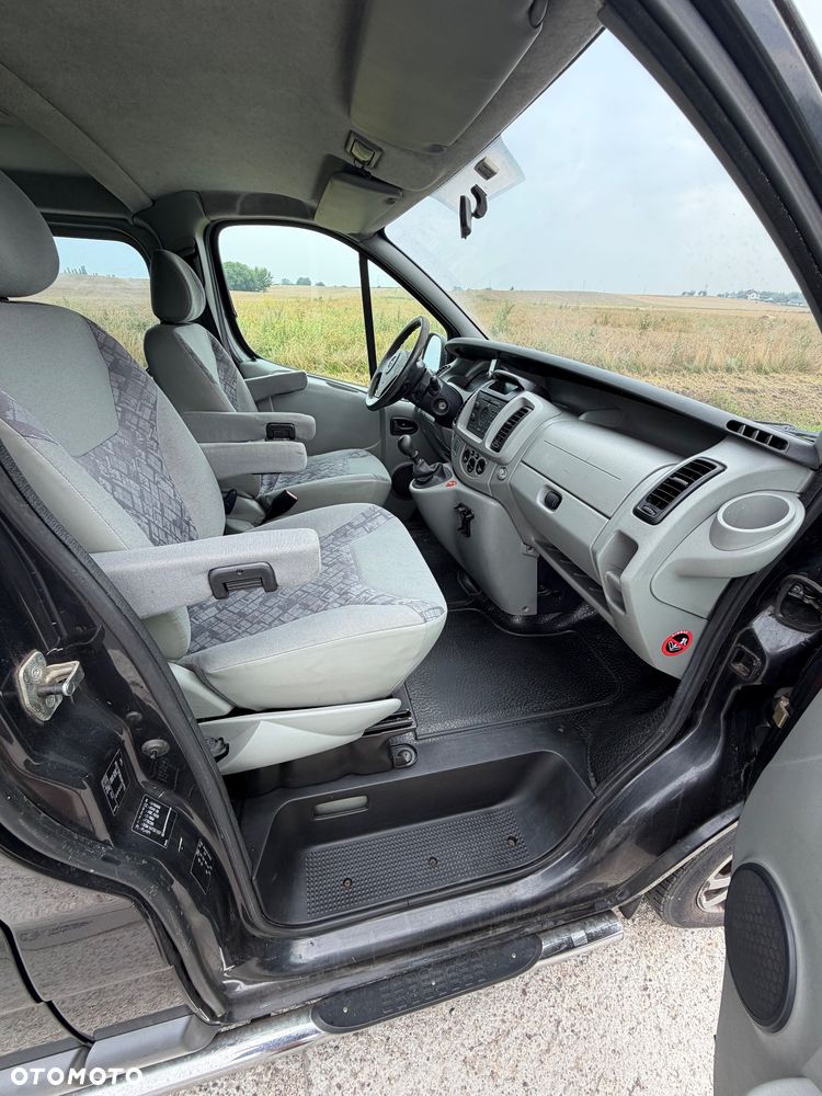 Opel Vivaro - 12