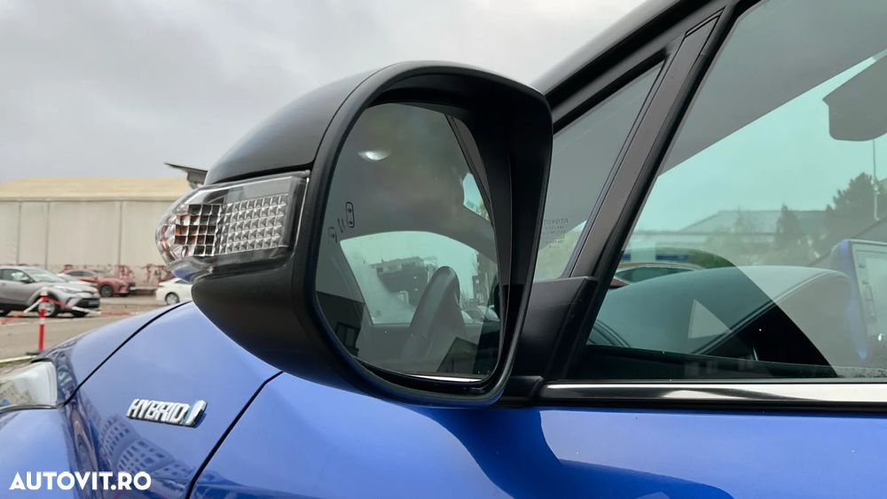 Toyota C-HR 2.0 HSD 184 CP 4x2 CVT C-ult Style bi-tone - 11