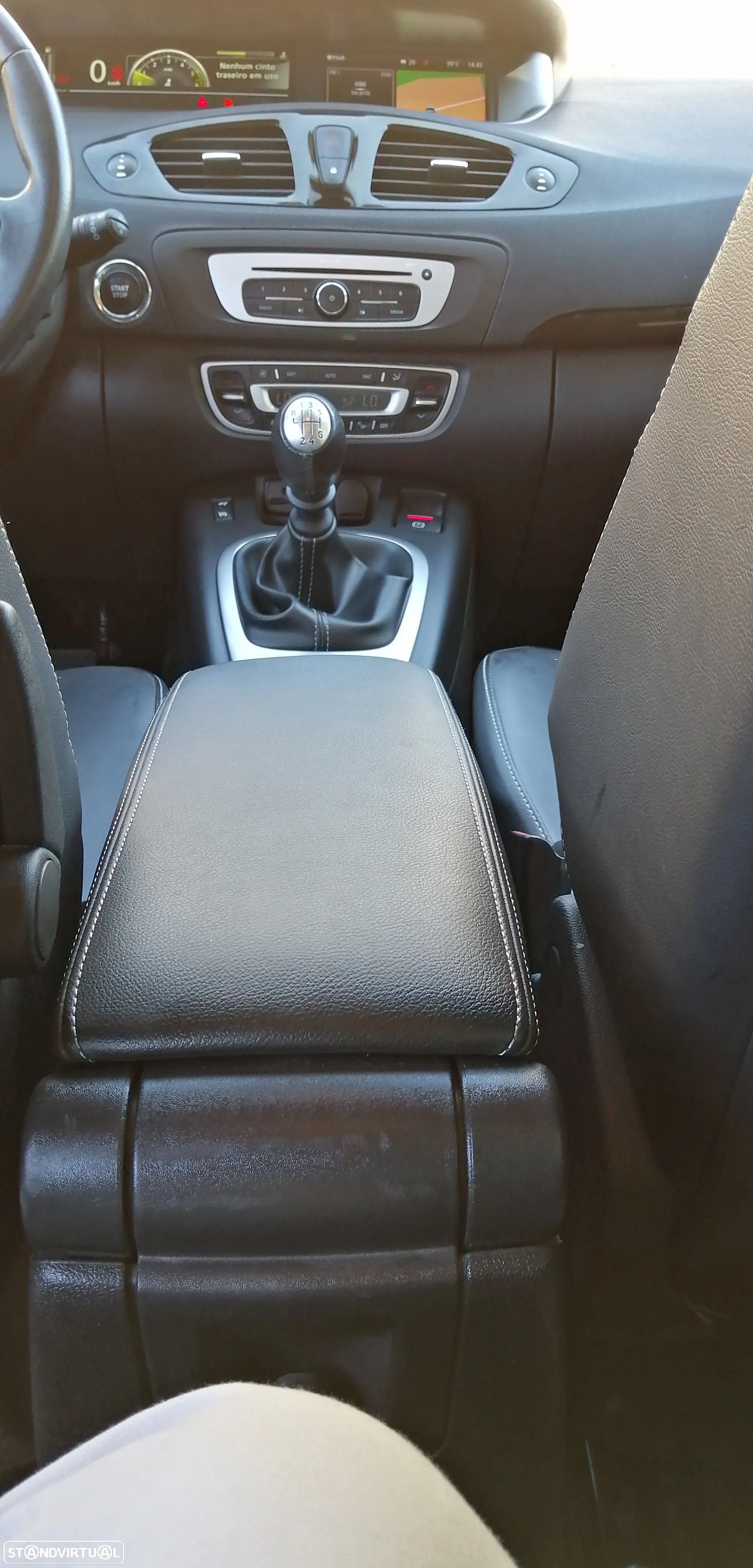 Renault Scénic 1.5 dCi Exclusive SS - 2
