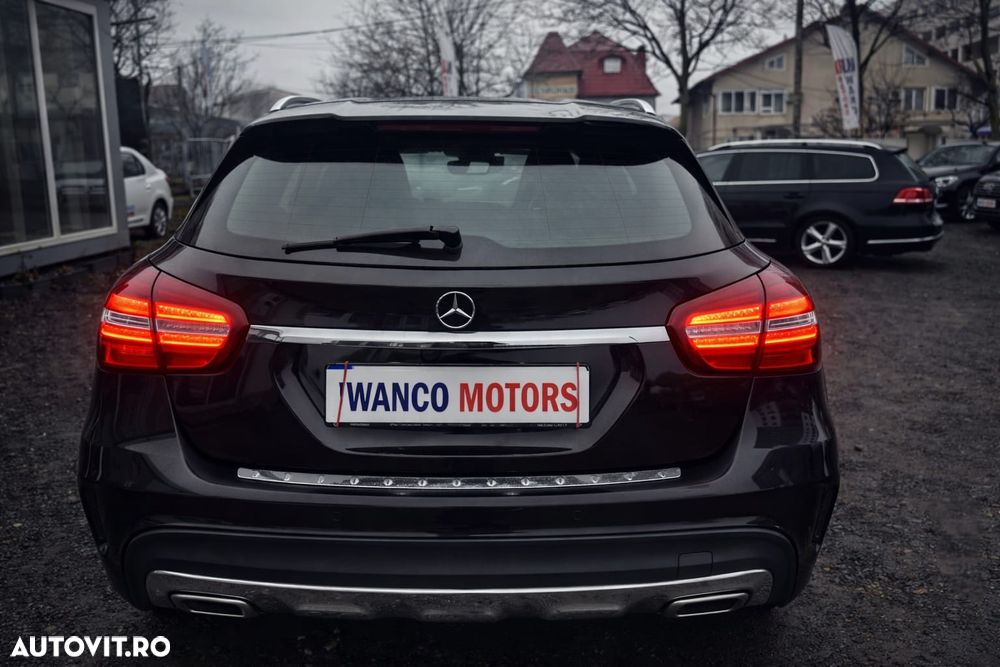 Mercedes-Benz GLA 200 - 8