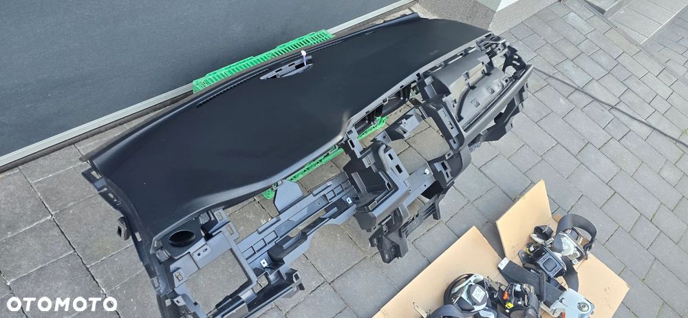 Deska rozdzielcza Nissan Leaf II 2019 oryginal plus poduszki - 5