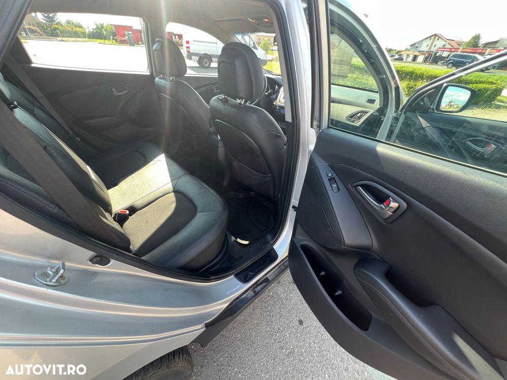 Hyundai ix35 1.7 CRDI 2WD Comfort - 11