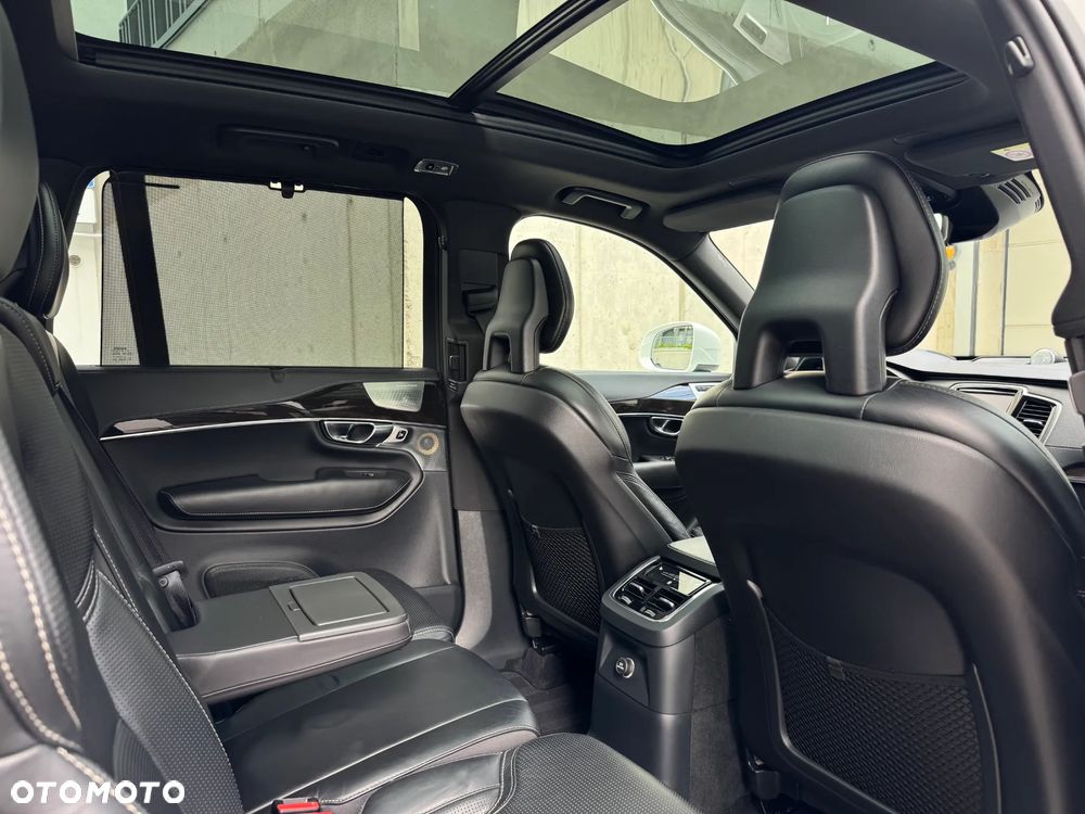 Volvo XC 90 - 18