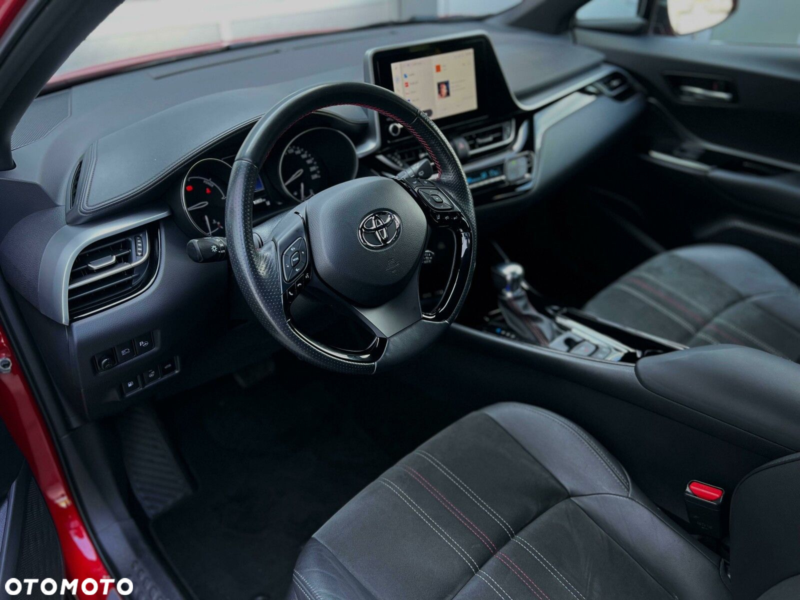 Toyota C-HR - 10