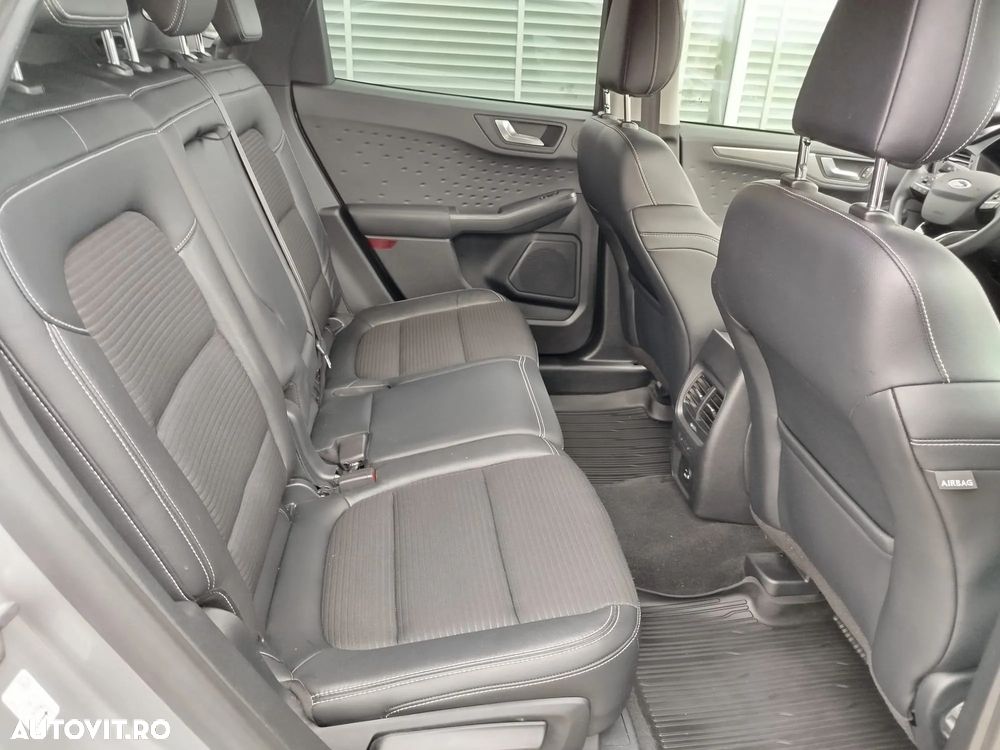 Ford Kuga - 39
