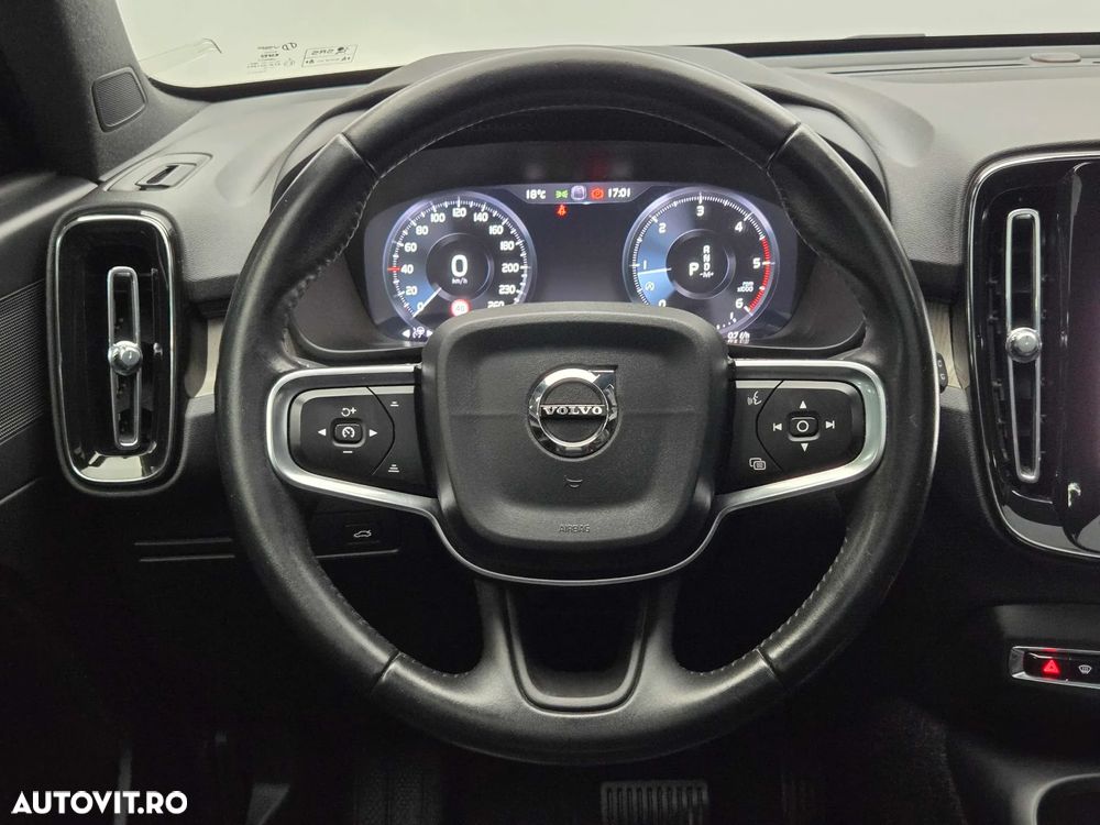 Volvo XC 40 D4 AWD Geartronic Inscription - 8