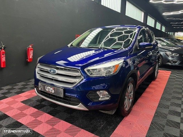 Ford Kuga 1.5 TDCi Titanium - 3