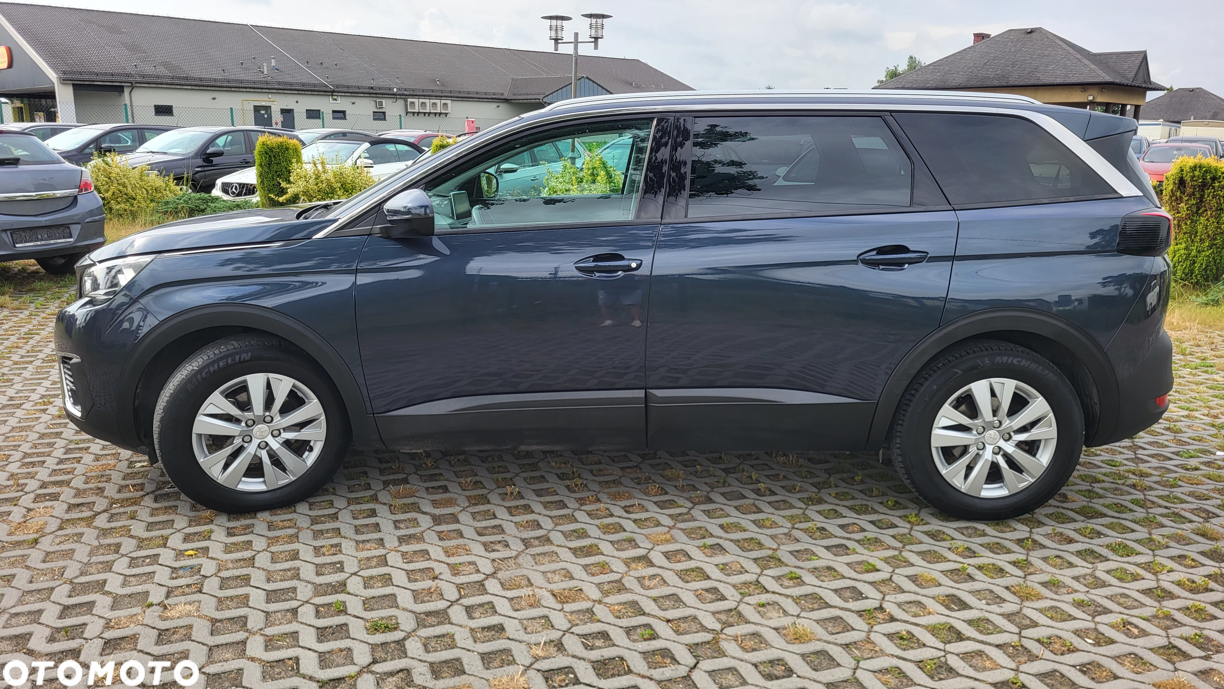 Peugeot 5008 BlueHDI 120 EAT6 Active - 24