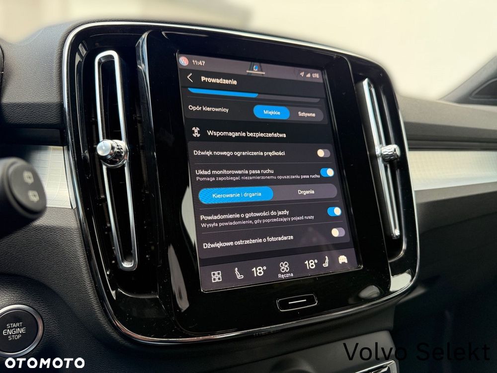 Volvo XC 40 - 25