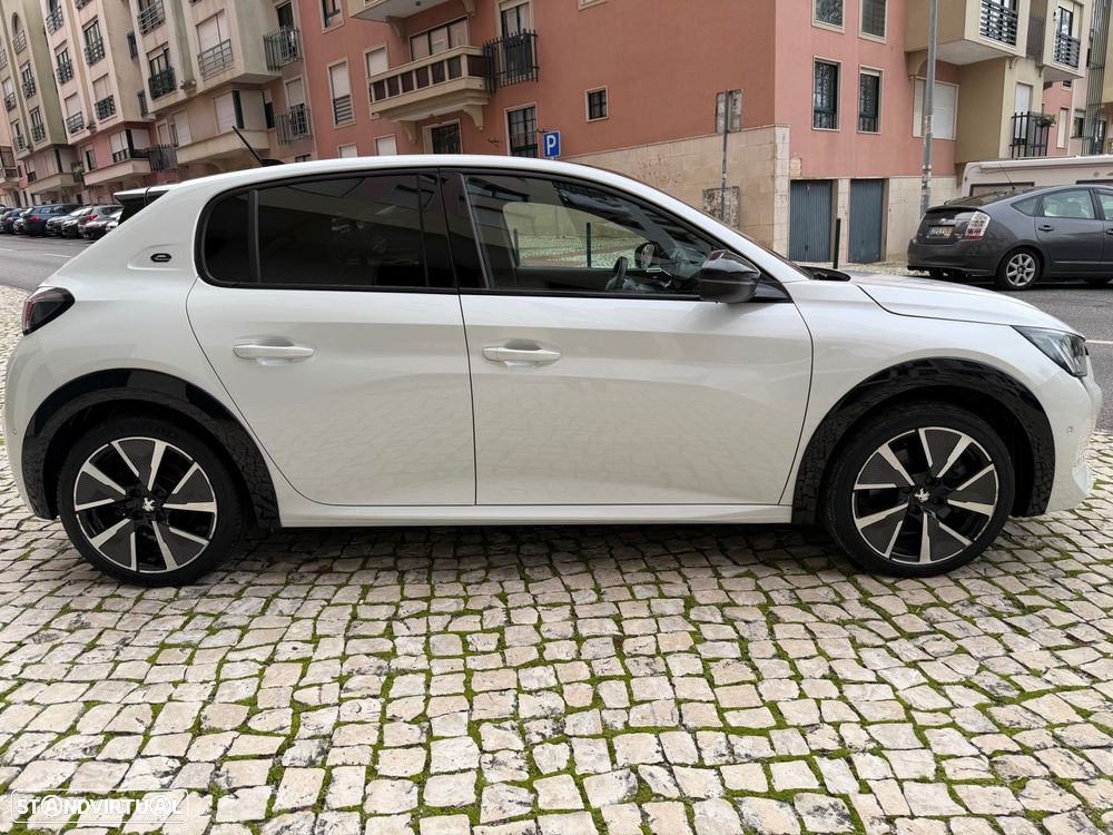 Peugeot e-208 50 kWh GT Pack - 4