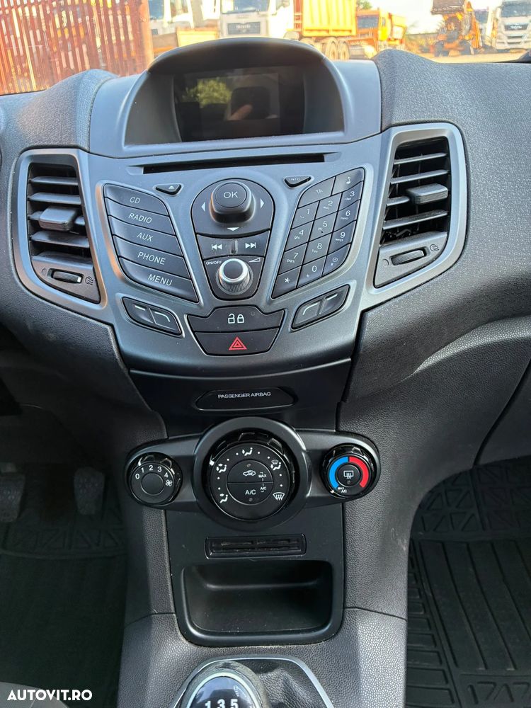 Ford Fiesta - 18