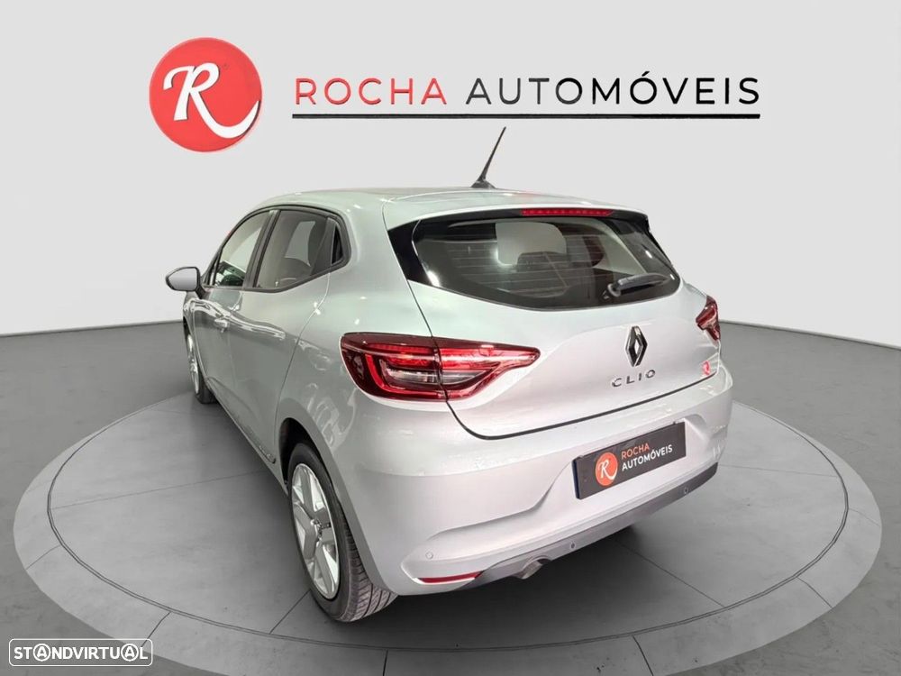 Renault Clio - 7