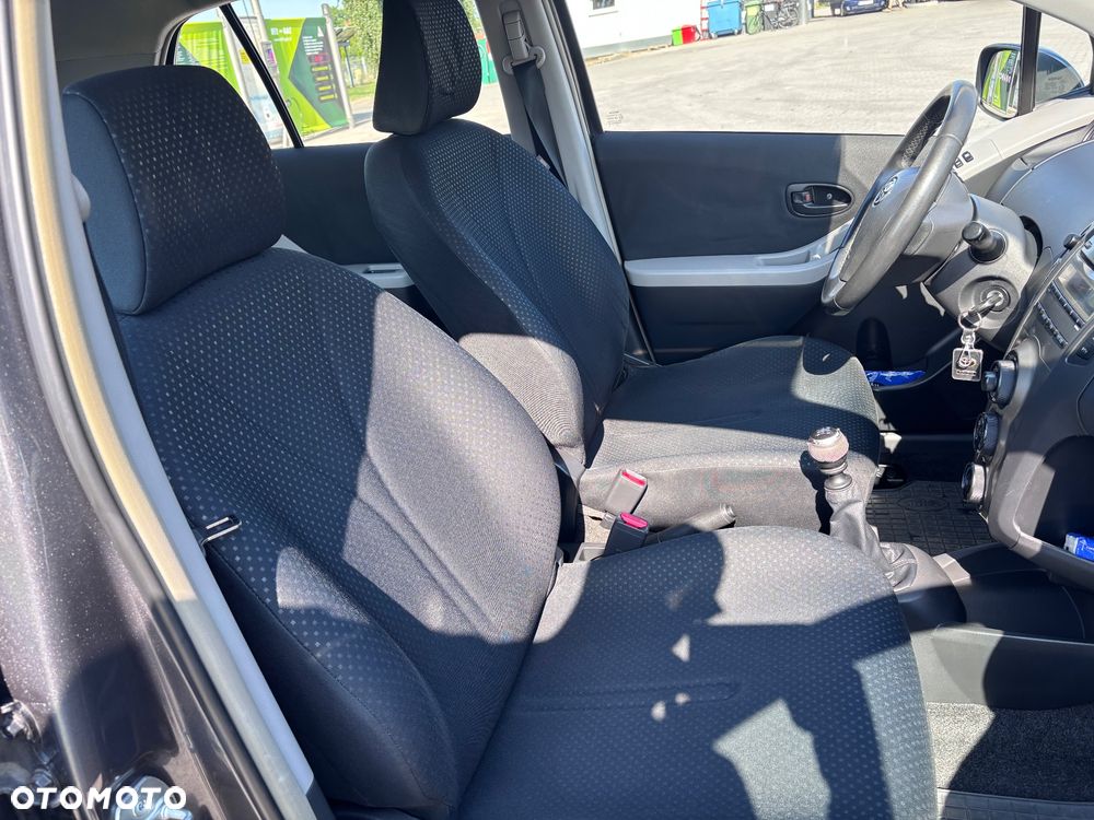 Toyota Yaris 1.33 Luna - 21