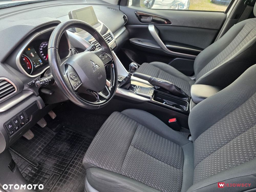 Mitsubishi Eclipse Cross - 13