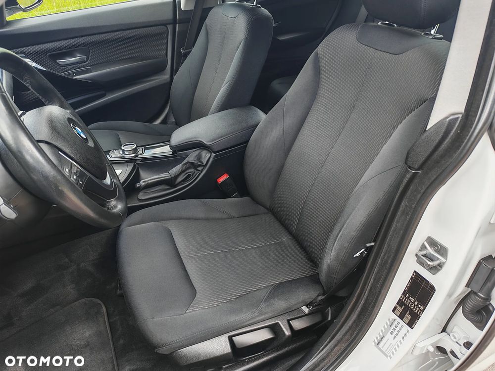 BMW 3GT 320d Advantage - 23