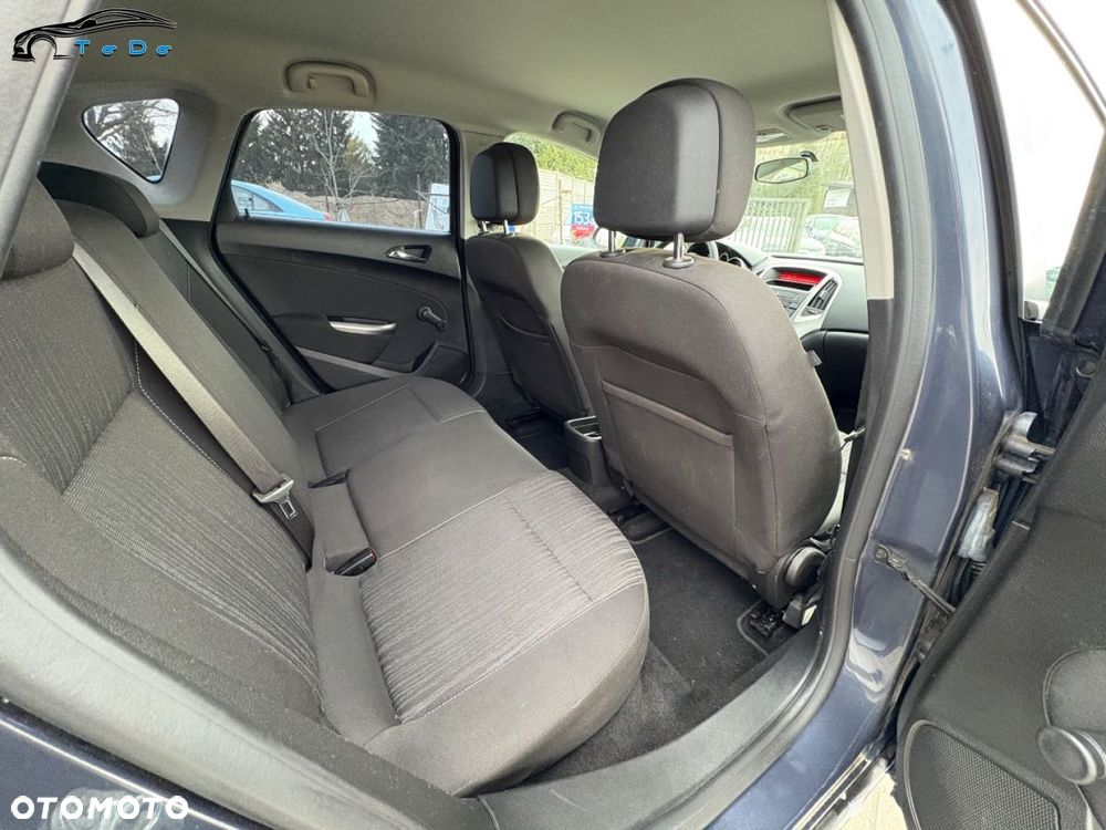 Opel Astra 2.0 CDTI DPF Cosmo - 24