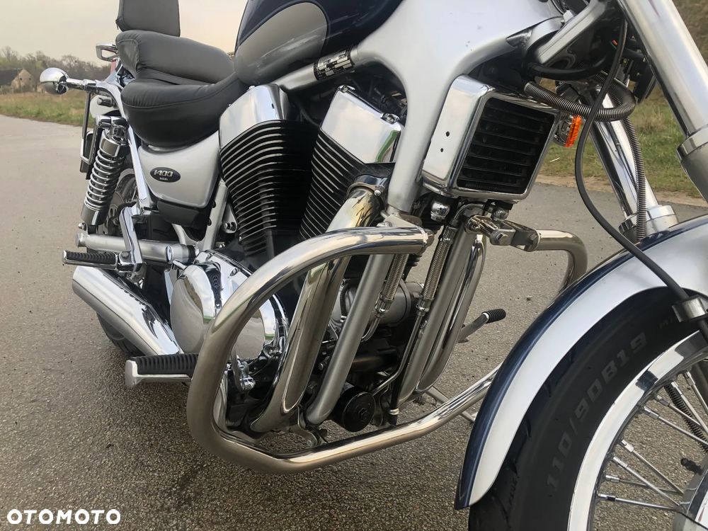 Suzuki Intruder - 9