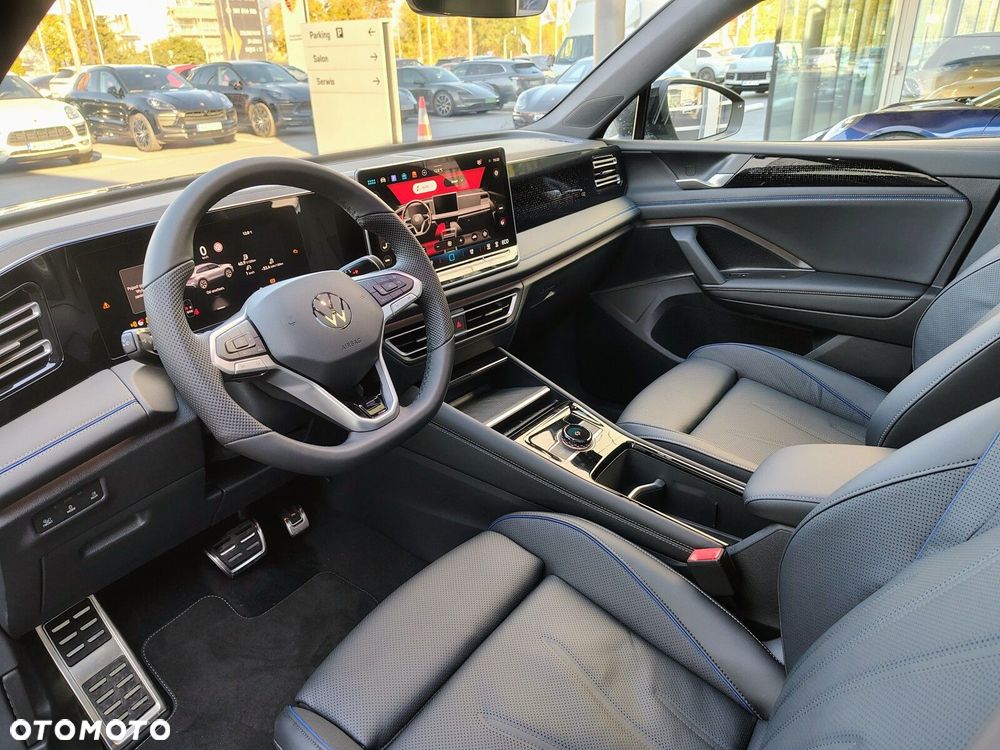Volkswagen Tiguan - 11
