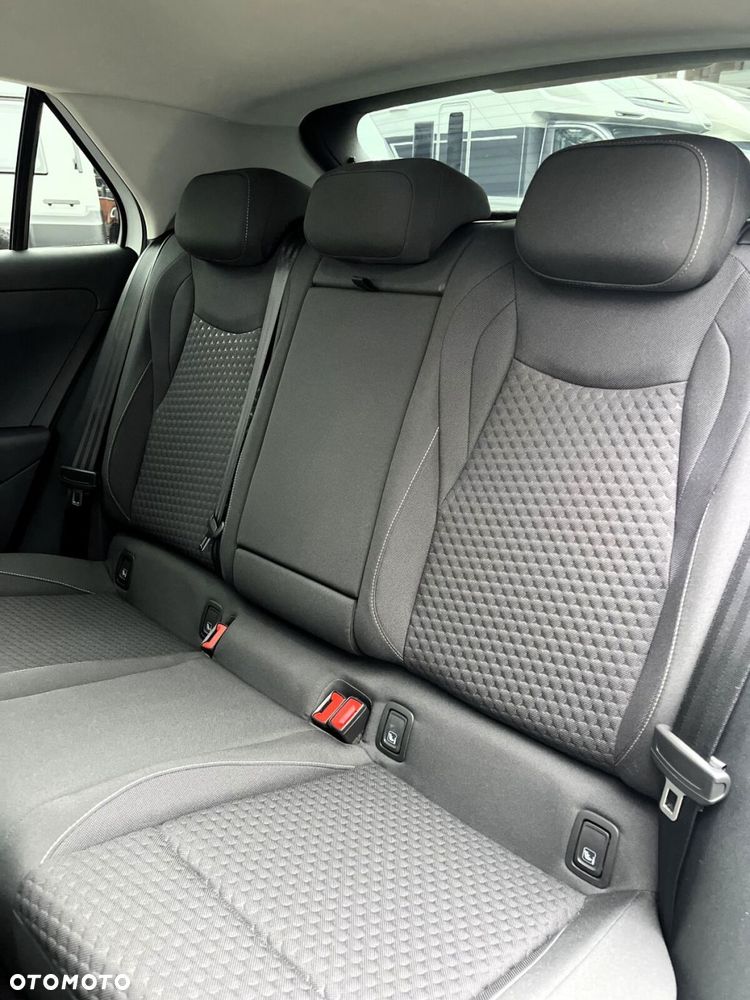 Volkswagen T-Roc 1.5 eTSI Life DSG - 25