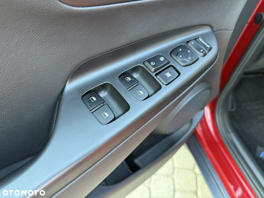 Hyundai Kona 1.6 GDI Hybrid Premium DCT - 24