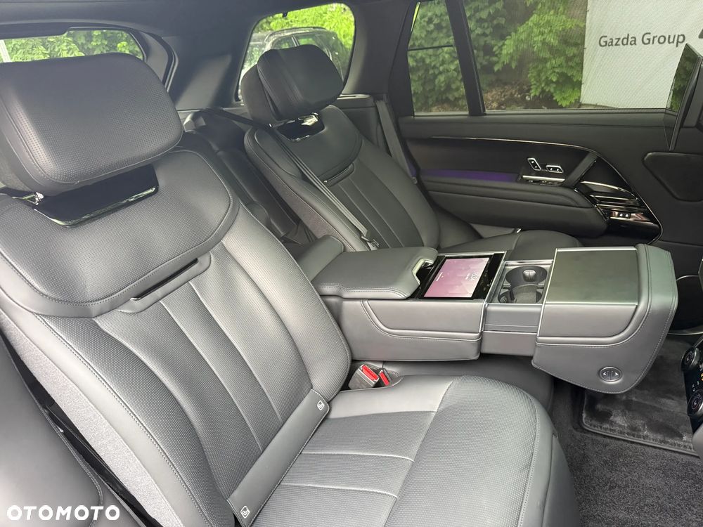 Land Rover Range Rover 4.4 V8 P615 mHEV LWB SV - 18