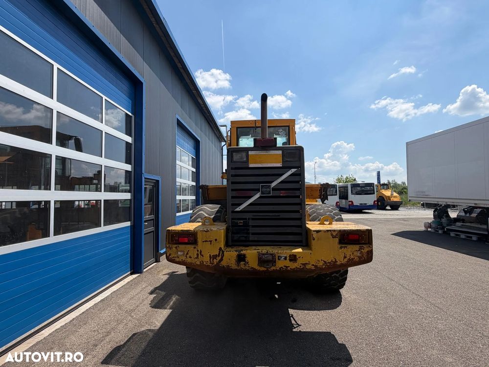 Volvo Volvo L120C - 7