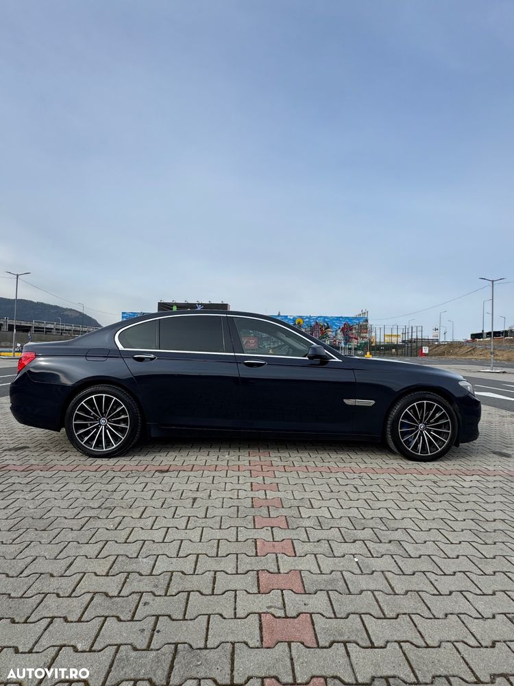 BMW Seria 7 730d Aut. - 6