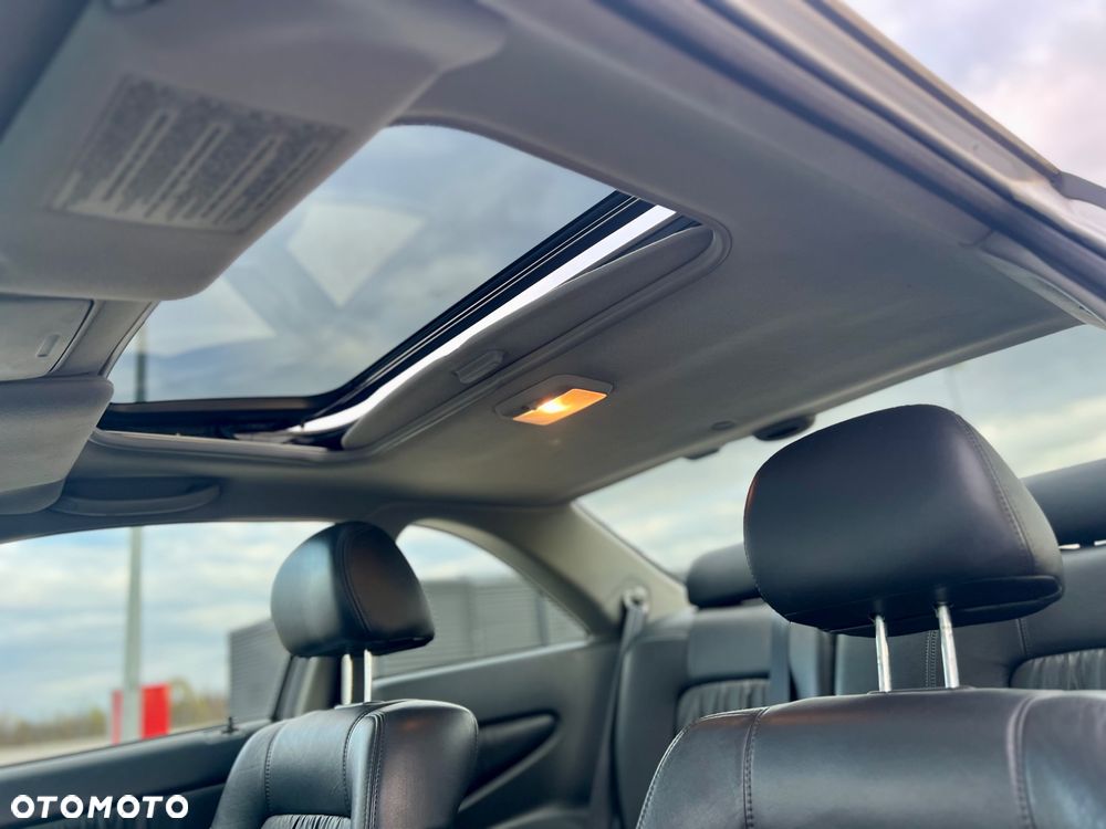 Honda Accord 2.0 ES - 21