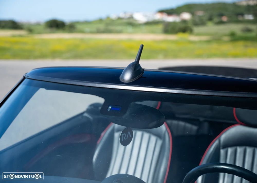 MINI Cabrio John Cooper Works 157g - 17