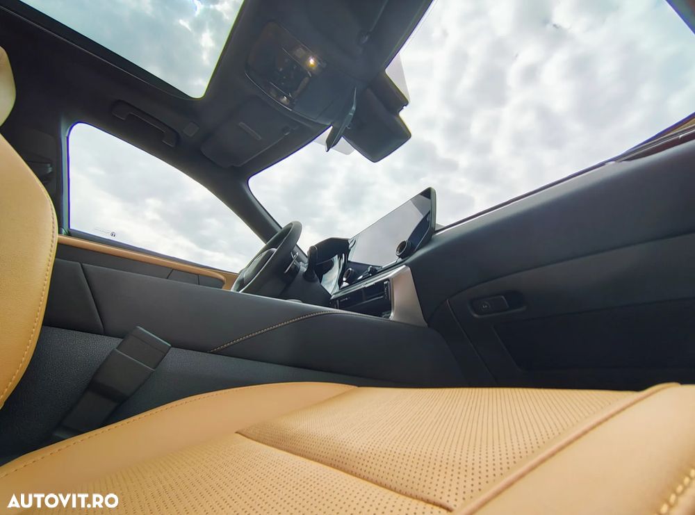 Lexus Seria RX 450h+ E-Four PHEV Executive - 5