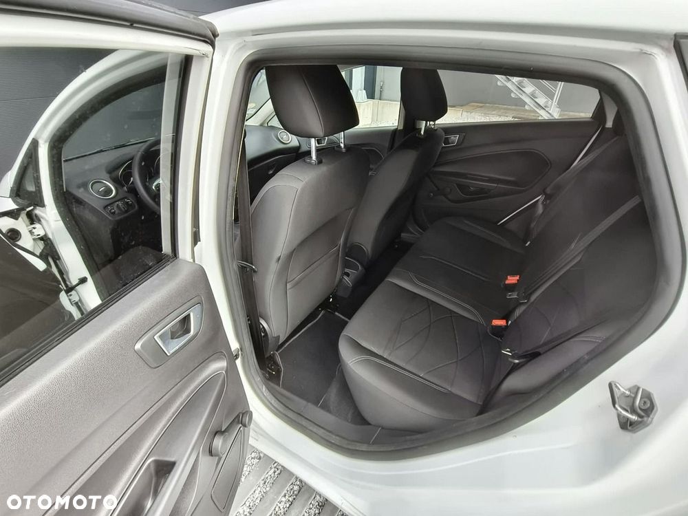 Ford Fiesta - 17