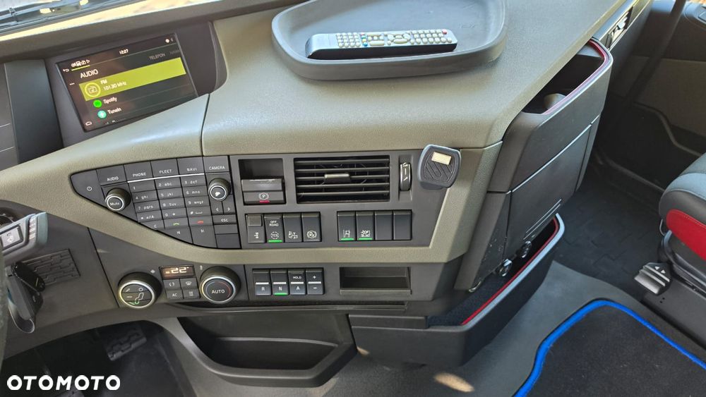 Volvo VOLVO///FH///500///2017///XENONY///ALUMINIOWE FELGI///ZABUDOWY MIĘDZYOSIOWE///TELEWIZOR///KONTRAKT SERWISOWY///STAN DOBRY - 26