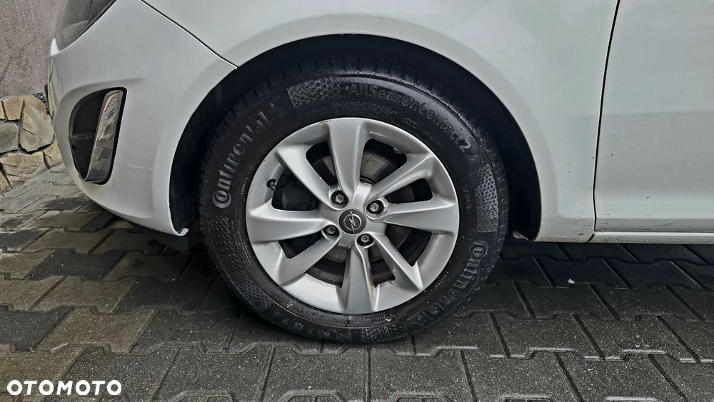Opel Corsa 1.4 16V Energy - 9