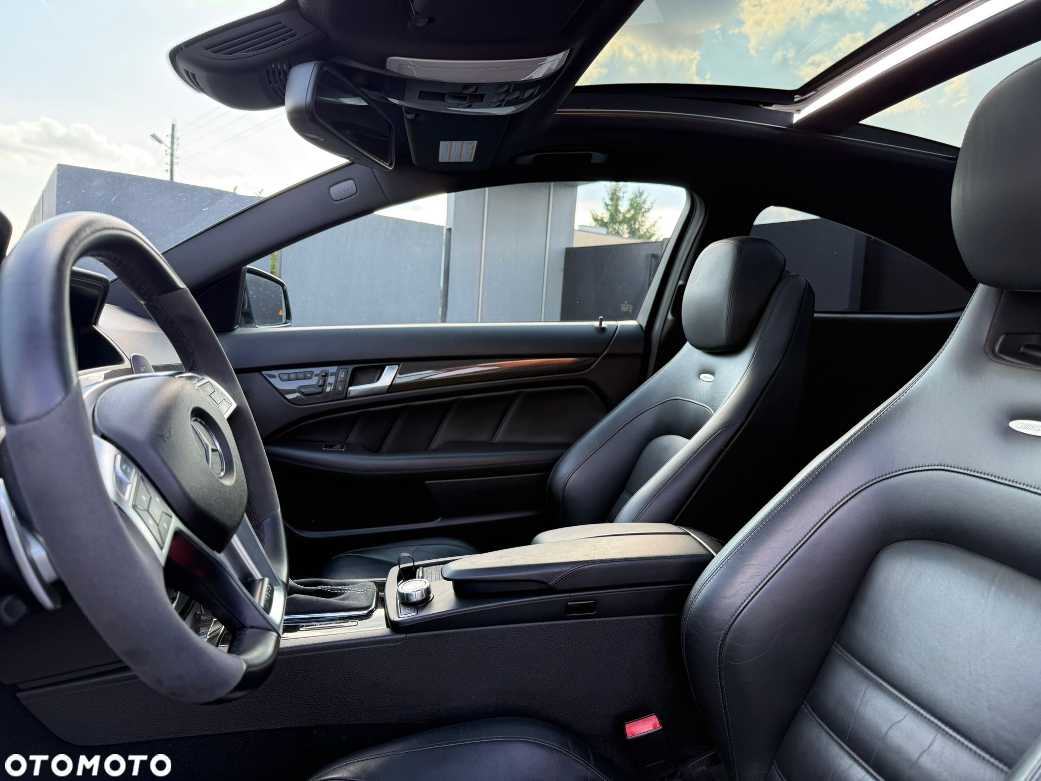 Mercedes-Benz Klasa C 63 AMG Coupe AMG SPEEDSHIFT MCT AMG Performance Package - 36