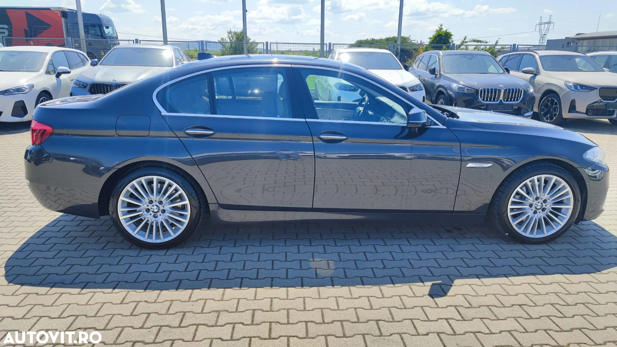 BMW Seria 5 530d xDrive AT - 6