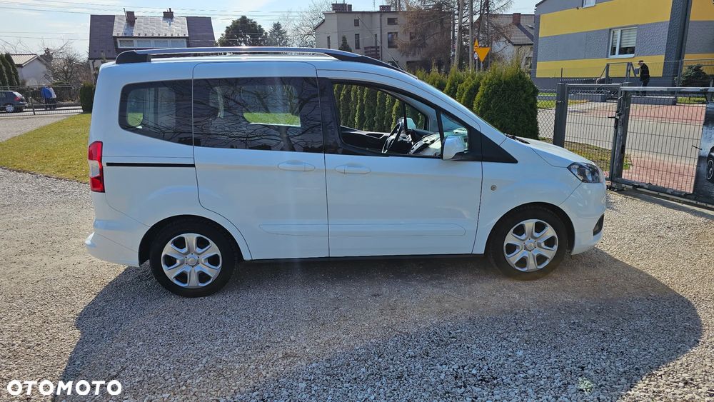 Ford Tourneo Courier 1.5 TDCi S&S Trend - 20
