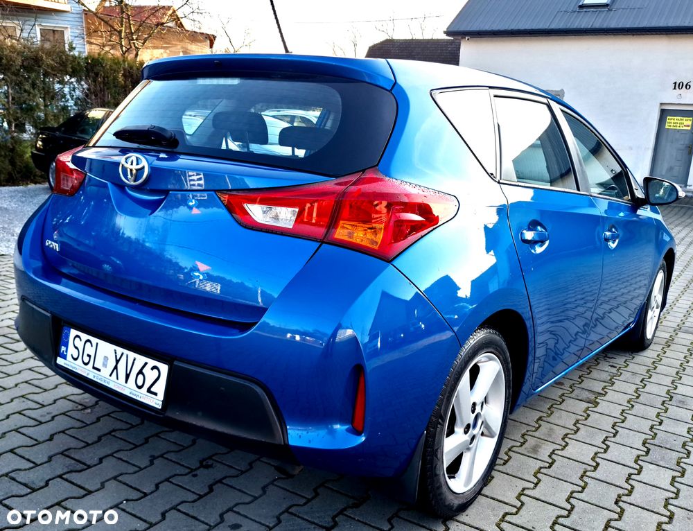 Toyota Auris - 4