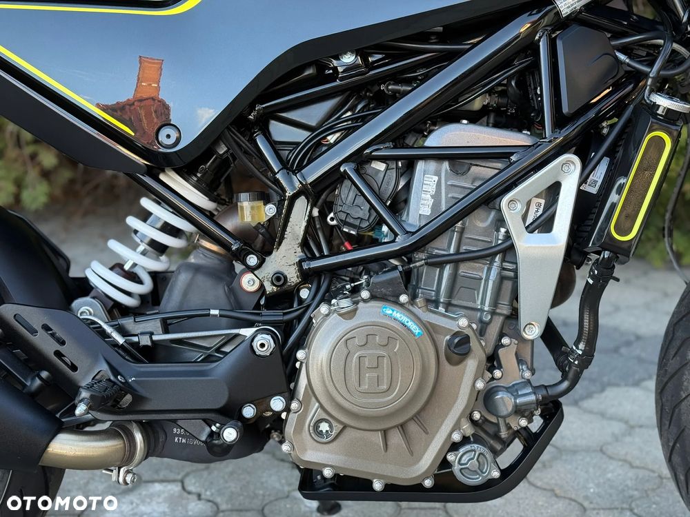 Husqvarna Svartpilen - 14