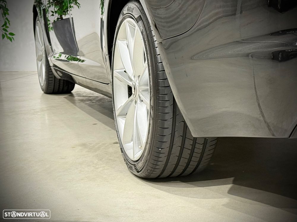 Jaguar XF 2.2 D Premium Luxury - 44