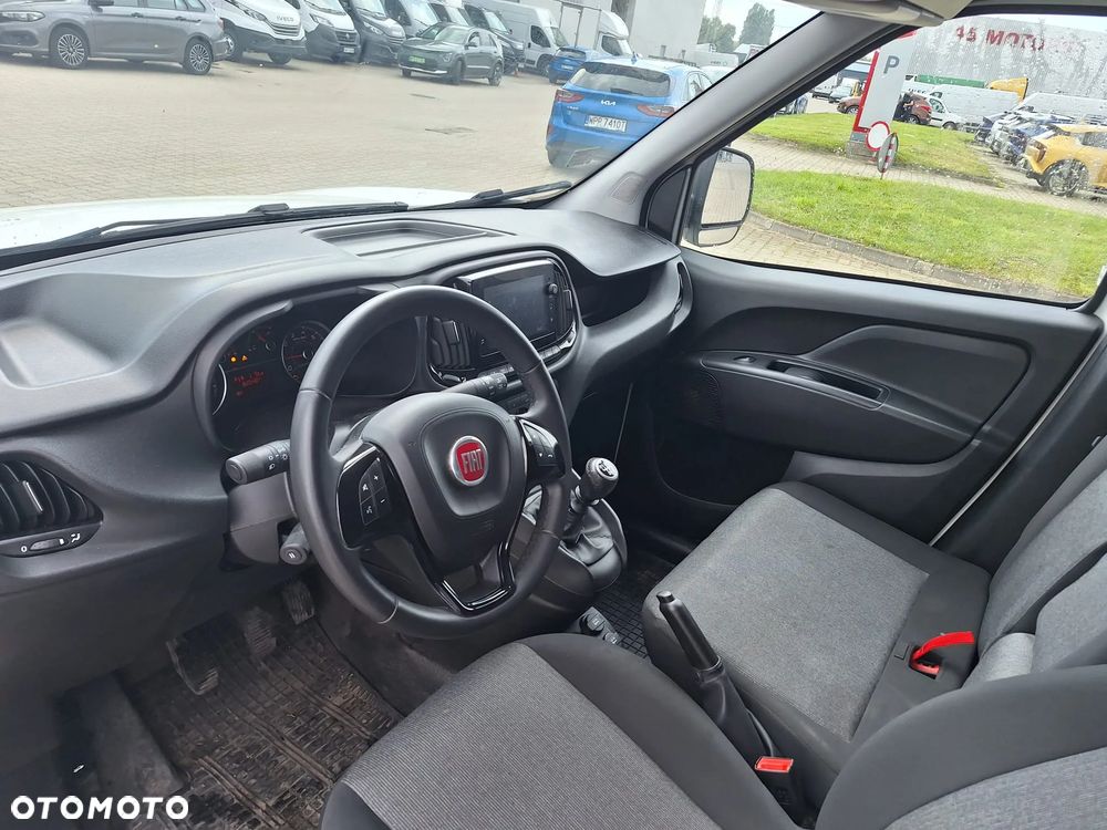 Fiat Doblo Maxi diesel 1,6 105KM blaszak 3 osobowy Krajowy FV23% - 9