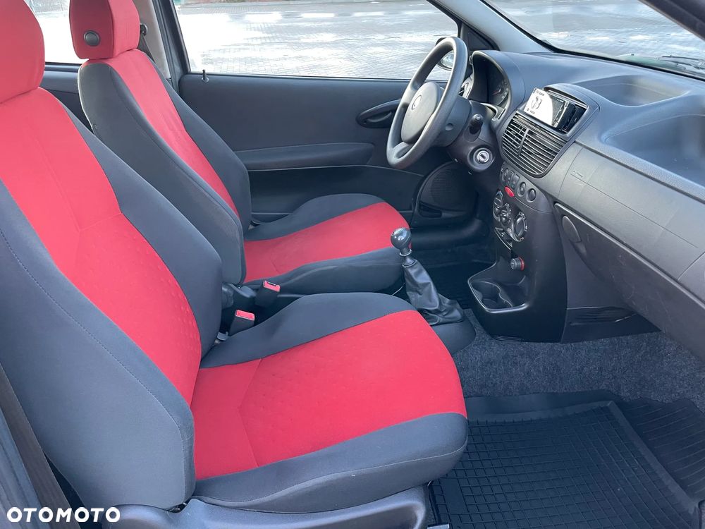 Fiat Punto 1.2 8V Active - 10