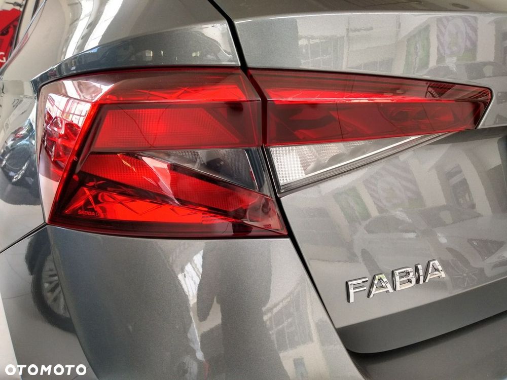 Skoda Fabia 1.0 TSI Ambition DSG - 6